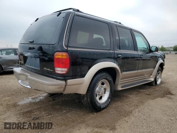 ✅ 1998 Ford Explorer XL • VIN: 1FMZU34E9WZB29566 • Lot: 58847655. Listed on Copart with 144,480 mi. Free auction sales archive from the USA and detailed vehicle history report at DreamBid. Image 3.