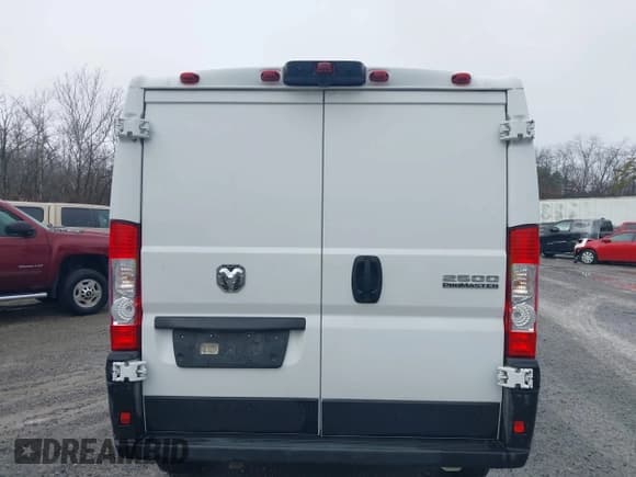 ✅ 2025 Ram ProMaster Cargo Tradesman • VIN: 3C6LRVVG6SE512577 • Лот: 43616931. Опубликован ранее на IAAI с пробегом 12 551 миль. Бесплатный доступ к архиву аукционных продаж из США и подробный отчёт об истории автомобиля на DreamBid. Изображение 16.