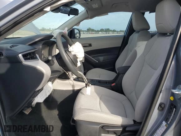 ✅ 2023 Toyota Corolla Cross L • VIN: 7MUAAAAG1PV040197 • Lot: 92194535. Listed on Copart with 18,631 mi. Free auction sales archive from the USA and detailed vehicle history report at DreamBid. Image 7.