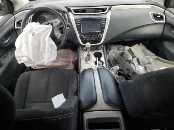 ✅ 2016 Nissan Murano S • VIN: 5N1AZ2MH9GN122595 • Lot: 86468795. Listed on Copart with 264,428 mi. Free auction sales archive from the USA and detailed vehicle history report at DreamBid. Image 8.