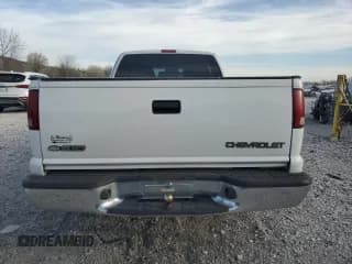 ✅ 2000 Chevrolet S-10 LS • VIN: 1GCCS19W7Y8158661 • Лот: 48857445. Опубликован ранее на Copart с пробегом 124 068 миль. Бесплатный доступ к архиву аукционных продаж из США и подробный отчёт об истории автомобиля на DreamBid. Изображение 6.