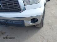 ✅ 2010 Toyota Tundra • VIN: 5TFEY5F14AX095361 • Lot: 41502005. Wystawiony na IAAI z przebiegiem Nie podano. Bezpłatny archiwum sprzedaży aukcyjnych z USA i szczegółowy raport historii pojazdu na DreamBid. Zdjęcie 6.