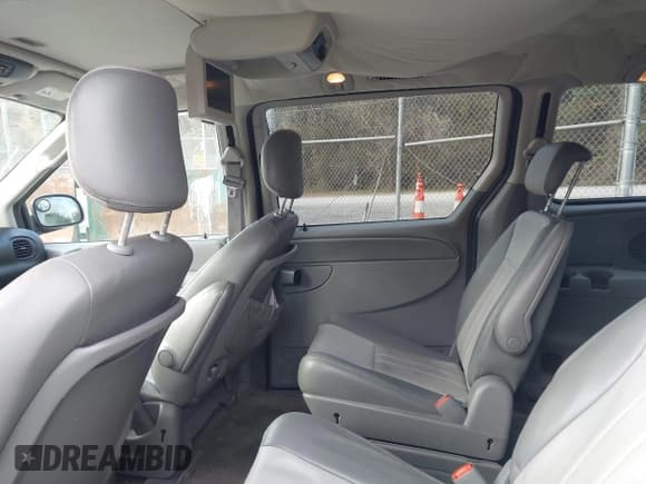 ✅ 2007 Dodge Grand Caravan SXT • VIN: 2D4GP44L37R181832 • Лот: 43571157. Опубликован ранее на IAAI с пробегом 122 371 миль. Бесплатный доступ к архиву аукционных продаж из США и подробный отчёт об истории автомобиля на DreamBid. Изображение 8.