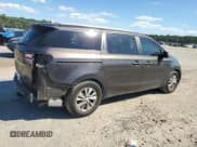 ✅ 2016 Kia Sedona LX • VIN: KNDMB5C10G6211395 • Lot: 70983595. Wystawiony na Copart z przebiegiem 207 289 mil. Bezpłatny archiwum sprzedaży aukcyjnych z USA i szczegółowy raport historii pojazdu na DreamBid. Zdjęcie 3.