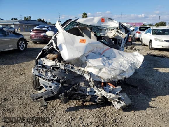 ✅ 2017 Ford C-Max SE • VIN: 1FADP5AU0HL105620 • Lot: 86896315. Wystawiony na Copart z przebiegiem Nie podano. Bezpłatny archiwum sprzedaży aukcyjnych z USA i szczegółowy raport historii pojazdu na DreamBid. Zdjęcie 5.