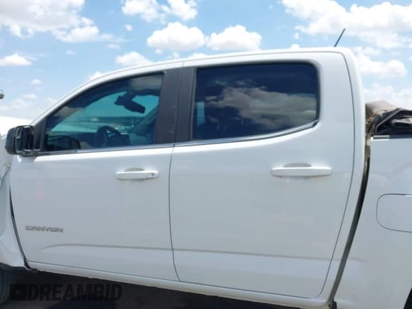 ✅ 2020 GMC Canyon 2WD SLE • VIN: 1GTG5CEN5L1223297 • Лот: 42806221. Опубликован ранее на IAAI с пробегом 120 403 миль. Бесплатный доступ к архиву аукционных продаж из США и подробный отчёт об истории автомобиля на DreamBid. Изображение 14.