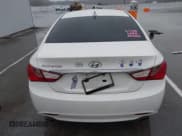 ✅ 2011 Hyundai Sonata Limited • VIN: 5NPEC4AC0BH165663 • Lot: 43392096. Listed on IAAI with 292,623 mi. Free auction sales archive from the USA and detailed vehicle history report at DreamBid. Image 16.