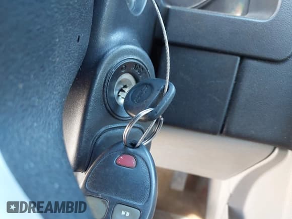 ✅ 2008 Chevrolet Equinox LS • VIN: 2CNDL13F686305113 • Лот: 42532630. Опубликован ранее на IAAI с пробегом 194 855 миль. Бесплатный доступ к архиву аукционных продаж из США и подробный отчёт об истории автомобиля на DreamBid. Изображение 11.