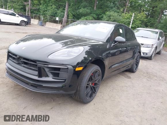 ✅ 2023 Porsche Macan S • VIN: WP1AG2A53PLB35745 • Lot: 42350670. Wystawiony na IAAI z przebiegiem 17 221 mil. Bezpłatny archiwum sprzedaży aukcyjnych z USA i szczegółowy raport historii pojazdu na DreamBid. Zdjęcie 2.