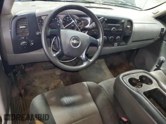 ✅ 2007 Chevrolet Silverado 2500HD Work Truck • VIN: 1GCHC29K27E577801 • Лот: 70905535. Опубликован ранее на Copart с пробегом Не указан. Бесплатный доступ к архиву аукционных продаж из США и подробный отчёт об истории автомобиля на DreamBid. Изображение 8.