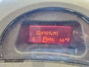 ✅ 2007 Pontiac Grand Prix • VIN: 2G2WP552271176726 • Lot: 85760285. Wystawiony na Copart z przebiegiem 224 989 mil. Bezpłatny archiwum sprzedaży aukcyjnych z USA i szczegółowy raport historii pojazdu na DreamBid. Zdjęcie 9.