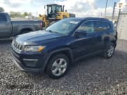 ✅ 2018 Jeep Compass Latitude • VIN: 3C4NJDBB0JT374735 • Lot: 82146085. Wystawiony na Copart z przebiegiem 60 400 mil. Bezpłatny archiwum sprzedaży aukcyjnych z USA i szczegółowy raport historii pojazdu na DreamBid. Zdjęcie 1.