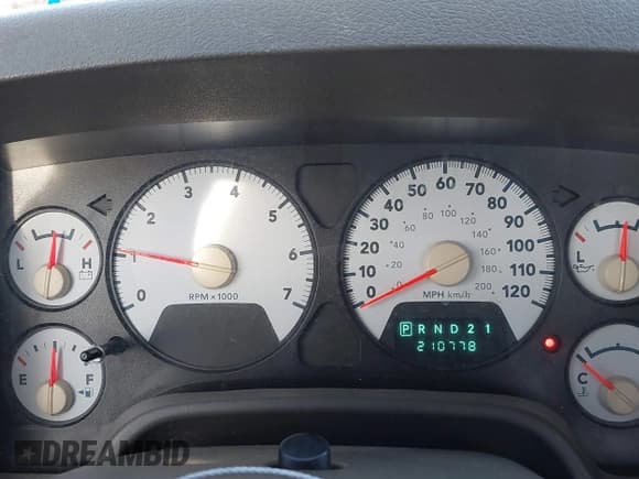 ✅ 2007 Dodge 1500 ST • VIN: 1D7HA16K97J519265 • Lot: 43337145. Listed on IAAI with 210,778 mi. Free auction sales archive from the USA and detailed vehicle history report at DreamBid. Image 7.