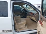 ✅ 2007 GMC Yukon SLE • VIN: 1GKFC13J87R369453 • Lot: 43328525. Listed on IAAI with 230,260 mi. Free auction sales archive from the USA and detailed vehicle history report at DreamBid. Image 5.