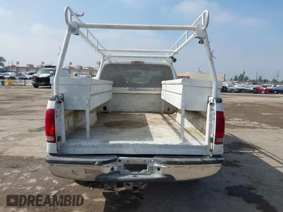 ✅ 2003 Ford F-250 XL • VIN: 3FTNX20LX3MB20798 • Lot: 42304074. Listed on IAAI with 274,238 mi. Free auction sales archive from the USA and detailed vehicle history report at DreamBid. Image 16.