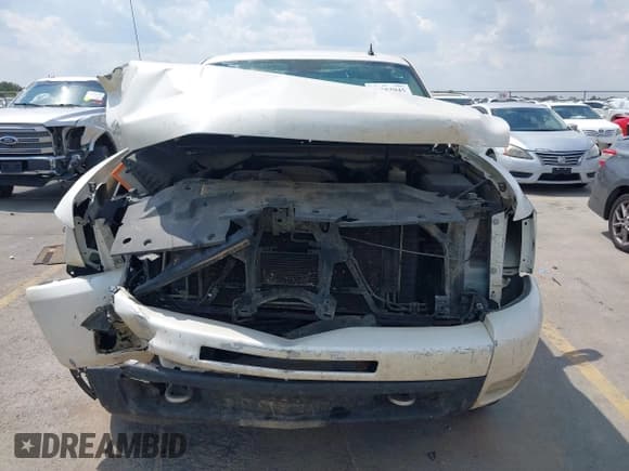 ✅ 2011 Chevrolet Silverado 1500 LTZ • VIN: 3GCPKTE33BG175970 • Lot: 43252945. Wystawiony na IAAI z przebiegiem 243 325 mil. Bezpłatny archiwum sprzedaży aukcyjnych z USA i szczegółowy raport historii pojazdu na DreamBid. Zdjęcie 6.