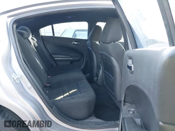 ✅ 2014 Dodge Charger SE • VIN: 2C3CDXBG0EH147527 • Lot: 43621242. Wystawiony na IAAI z przebiegiem 133 042 mil. Bezpłatny archiwum sprzedaży aukcyjnych z USA i szczegółowy raport historii pojazdu na DreamBid. Zdjęcie 8.