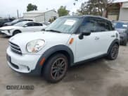 ✅ 2015 MINI Countryman • VIN: WMWZB3C57FWR46707 • Лот: 42114457. Опубликован ранее на IAAI с пробегом 137 356 миль. Бесплатный доступ к архиву аукционных продаж из США и подробный отчёт об истории автомобиля на DreamBid. Изображение 2.