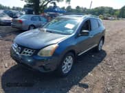 ✅ 2013 Nissan Rogue SV • VIN: JN8AS5MV0DW658135 • Lot: 42968316. Wystawiony na IAAI z przebiegiem 121 574 mil. Bezpłatny archiwum sprzedaży aukcyjnych z USA i szczegółowy raport historii pojazdu na DreamBid. Zdjęcie 2.