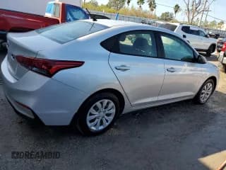 ✅ 2022 Hyundai Accent SE • VIN: 3KPC24A65NE159211 • Лот: 74949414. Опубликован ранее на Copart с пробегом 51 617 миль. Бесплатный доступ к архиву аукционных продаж из США и подробный отчёт об истории автомобиля на DreamBid. Изображение 3.