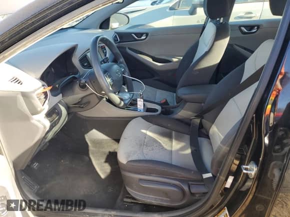 2017 Hyundai Ioniq Blue с VIN KMHC65LC1HU026198, выставлен на аукционе Copart как лот 72986294 с пробегом Не указан миль и Чистый • Clean title. История ставок и продаж доступна на DreamBid. Изображение 7.