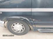 ✅ 1997 Ford Econoline Commercial • VIN: 1FDEE1460VHB16721 • Lot: 40968310. Wystawiony na IAAI z przebiegiem 261 169 mil. Bezpłatny archiwum sprzedaży aukcyjnych z USA i szczegółowy raport historii pojazdu na DreamBid. Zdjęcie 6.