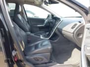 ✅ 2014 Volvo XC60 R-Design Premier Plus • VIN: YV4902DZ4E2554890 • Lot: 41599418. Wystawiony na IAAI z przebiegiem 90 090 mil. Bezpłatny archiwum sprzedaży aukcyjnych z USA i szczegółowy raport historii pojazdu na DreamBid. Zdjęcie 5.