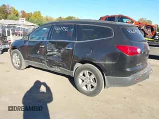 2010 Chevrolet Traverse 1LT z VIN 1GNLVFED5AS117261, wystawiony jako IAAI lot #43617956 z przebiegiem 257 124 mil mil oraz . Historia ofert i sprzedaży dostępna na DreamBid. Obrazek 3.