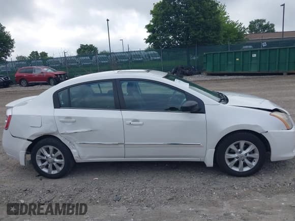 ✅ 2012 Nissan Sentra S • VIN: 3N1AB6AP0CL770092 • Лот: 42716144. Опубликован ранее на IAAI с пробегом 85 717 миль. Бесплатный доступ к архиву аукционных продаж из США и подробный отчёт об истории автомобиля на DreamBid. Изображение 14.