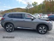 ✅ 2023 Nissan Rogue Platinum • VIN: JN8BT3DDXPW307198 • Лот: 43483103. Опубликован ранее на IAAI с пробегом 27 047 миль. Бесплатный доступ к архиву аукционных продаж из США и подробный отчёт об истории автомобиля на DreamBid. Изображение 13.