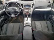 ✅ 2013 Subaru Outback Premium • VIN: 4S4BRBCC3D3211127 • Lot: 94075305. Wystawiony na Copart z przebiegiem 210 140 mil. Bezpłatny archiwum sprzedaży aukcyjnych z USA i szczegółowy raport historii pojazdu na DreamBid. Zdjęcie 8.