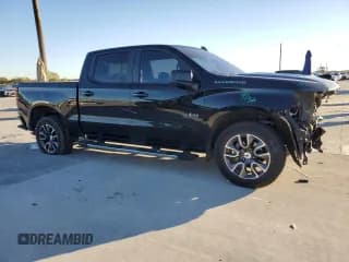 ✅ 2021 Chevrolet Silverado 1500 RST • VIN: 3GCPWDED1MG106586 • Lot: 81771094. Wystawiony na Copart z przebiegiem 79 064 mil. Bezpłatny archiwum sprzedaży aukcyjnych z USA i szczegółowy raport historii pojazdu na DreamBid. Zdjęcie 4.