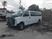 2018 Chevrolet Express Passenger LT z VIN 1GAZGPFG8J1250980, wystawiony jako IAAI lot #41346087 z przebiegiem Nie podano mil oraz . Historia ofert i sprzedaży dostępna na DreamBid. Obrazek 19.