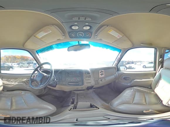 ✅ 1999 Chevrolet Suburban • VIN: 1GNFK16R5XJ507889 • Лот: 91557055. Опубликован ранее на Copart с пробегом 238 345 миль. Бесплатный доступ к архиву аукционных продаж из США и подробный отчёт об истории автомобиля на DreamBid. Изображение 15.