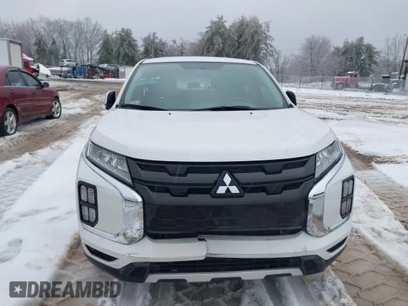✅ 2020 Mitsubishi Outlander ES • VIN: JA4AR3AU1LU007222 • Lot: 30932433. Listed on IAAI with 11,279 mi. Free auction sales archive from the USA and detailed vehicle history report at DreamBid. Image 12.