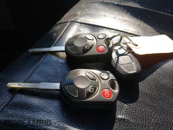 ✅ 2016 Ford Transit Cargo • VIN: 1FTYR1CM7GKA48493 • Lot: 41363457. Listed on IAAI with 184,305 mi. Free auction sales archive from the USA and detailed vehicle history report at DreamBid. Image 11.