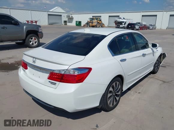 ✅ 2015 Honda Accord Touring • VIN: 1HGCR6F75FA009887 • Lot: 43350974. Listed on IAAI with 230,584 mi. Free auction sales archive from the USA and detailed vehicle history report at DreamBid. Image 4.