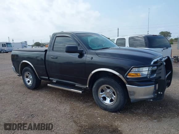 ✅ 2010 Dodge 1500 ST • VIN: 3D7JB1EK8AG105144 • Lot: 42180506. Wystawiony na IAAI z przebiegiem 235 126 mil. Bezpłatny archiwum sprzedaży aukcyjnych z USA i szczegółowy raport historii pojazdu na DreamBid. Zdjęcie 1.