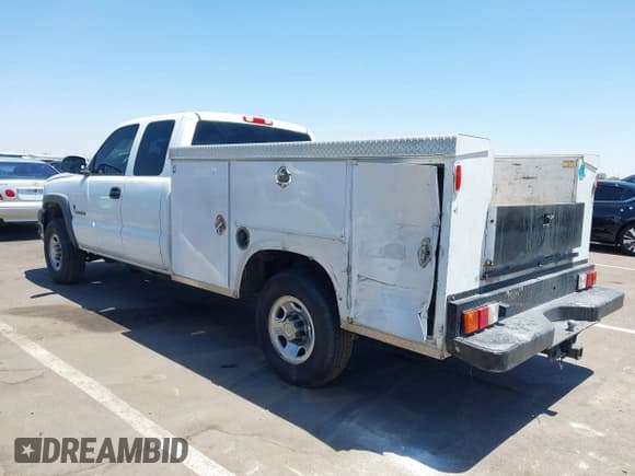 ✅ 2003 Chevrolet Silverado 2500HD LS • VIN: 1GCHC29U93E354781 • Lot: 42316975. Listed on IAAI with 360,412 mi. Free auction sales archive from the USA and detailed vehicle history report at DreamBid. Image 3.