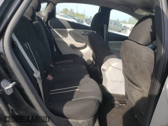 2013 Dodge Dart SXT z VIN 1C3CDFBA1DD346829, wystawiony jako Copart lot #84421105 z przebiegiem 174 551 mil mil oraz Czysty tytuł • Clean title. Historia ofert i sprzedaży dostępna na DreamBid. Obrazek 10.