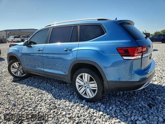 ✅ 2019 Volkswagen Atlas SE • VIN: 1V2WR2CA5KC524650 • Лот: 69211165. Опубликован ранее на Copart с пробегом 92 571 миль. Бесплатный доступ к архиву аукционных продаж из США и подробный отчёт об истории автомобиля на DreamBid. Изображение 2.