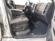 ✅ 2009 Dodge 1500 SLT • VIN: 1D3HV13P69S731303 • Lot: 39212979. Wystawiony na IAAI z przebiegiem 121 124 mil. Bezpłatny archiwum sprzedaży aukcyjnych z USA i szczegółowy raport historii pojazdu na DreamBid. Zdjęcie 5.