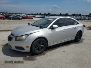 ✅ 2011 Chevrolet Cruze 1FL • VIN: 1G1PE5S92B7285943 • Lot: 69749125. Listed on Copart with 181,031 mi. Free auction sales archive from the USA and detailed vehicle history report at DreamBid. Image 1.