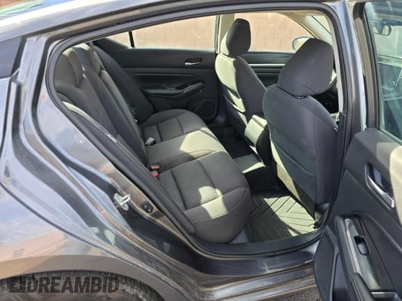 ✅ 2021 Nissan Altima SV • VIN: 1N4BL4DV1MN352810 • Лот: 62029595. Опубликован ранее на Copart с пробегом 71 484 миль. Бесплатный доступ к архиву аукционных продаж из США и подробный отчёт об истории автомобиля на DreamBid. Изображение 6.