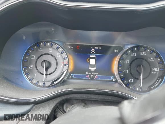 ✅ 2015 Chrysler 200 S • VIN: 1C3CCCDG9FN718014 • Лот: 43223015. Опубликован ранее на IAAI с пробегом 131 430 миль. Бесплатный доступ к архиву аукционных продаж из США и подробный отчёт об истории автомобиля на DreamBid. Изображение 7.