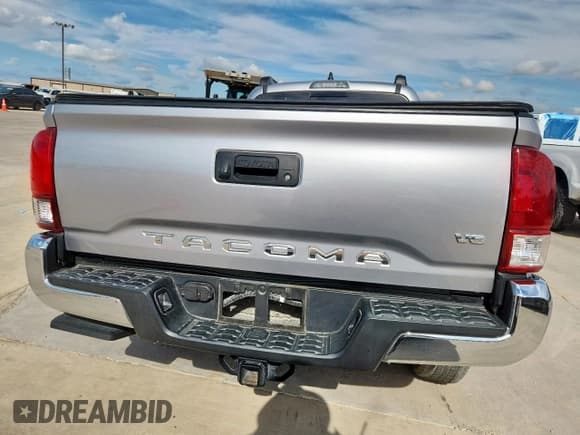 ✅ 2021 Toyota Tacoma SR5 • VIN: 3TYBZ5DN2MT000123 • Lot: 84049645. Listed on Copart with 48,815 mi. Free auction sales archive from the USA and detailed vehicle history report at DreamBid. Image 6.
