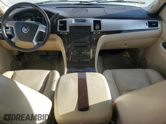 ✅ 2007 Cadillac Escalade • VIN: 1GYEC63867R259108 • Lot: 92455255. Listed on Copart with 208,582 mi. Free auction sales archive from the USA and detailed vehicle history report at DreamBid. Image 8.