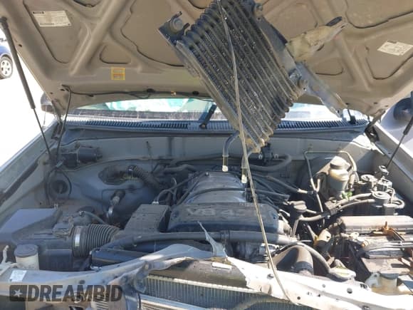 ✅ 2001 Toyota Tundra SR5 • VIN: 5TBBT44161S148879 • Lot: 43287069. Listed on IAAI with 394,693 mi. Free auction sales archive from the USA and detailed vehicle history report at DreamBid. Image 10.