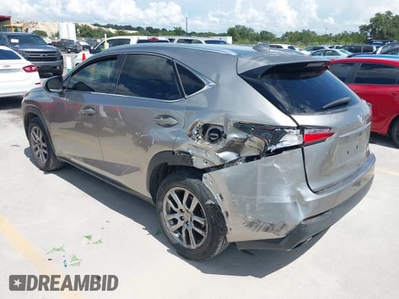 ✅ 2015 Lexus NX 200t • VIN: JTJYARBZ7F2006629 • Lot: 42579631. Wystawiony na IAAI z przebiegiem 103 487 mil. Bezpłatny archiwum sprzedaży aukcyjnych z USA i szczegółowy raport historii pojazdu na DreamBid. Zdjęcie 3.
