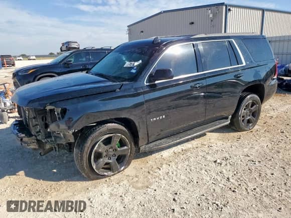 2019 Chevrolet Tahoe LT z VIN 1GNSCBKC2KR118169, wystawiony jako Copart lot #85701705 z przebiegiem 113 918 mil mil oraz Czysty tytuł • Clean title. Historia ofert i sprzedaży dostępna na DreamBid. Obrazek 1.